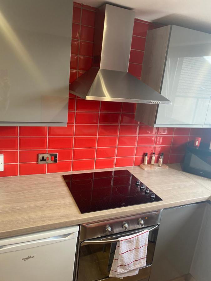 2 Bedroom Apartment In Saltcoats Town Beside The Seaside מראה חיצוני תמונה