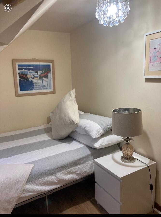 2 Bedroom Apartment In Saltcoats Town Beside The Seaside מראה חיצוני תמונה